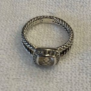 David Yurman Ring Petite Albion Size 10